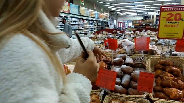 23 ЧАСА ЖИВУ НА 100Р челлендж😯 смотреть онлайн