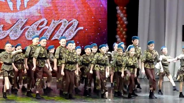 танец танкисты анс. "МЫ" - 25 лет - г.Благовещенск Амур.область младшая группа