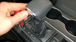 2016, 2017, 2018, 2019 & 2020 Kia Sorento - How To Activate Transmission Shift Lock Release - DIY