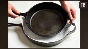 Раньше покупала антипригарные сковороды, а теперь делаю их сама: делюсь способом