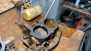 КАК НАСТРОИТЬ КАРБЮРАТОР ЧТОБЫ ВАЛИЛО
