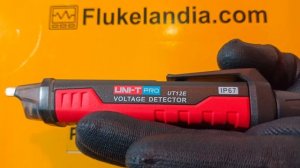 DETECTOR DE TENSIÓN UNI-T UT12E