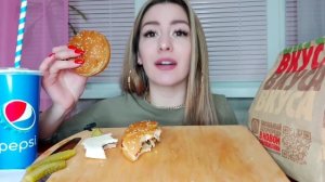 МУКБАНГ | ТРЭШ ИСТОРИИ | БУРГЕРЫ | ШАУРМА | БУРГЕР КИНГ | АСМР | MUKBANG | ASMR | BURGER KING