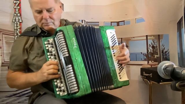 Тульский баян "ЭТЮД" и его ремонт в Германии . Ролик 4- Проверка звучания после ремонта смотреть онлайн