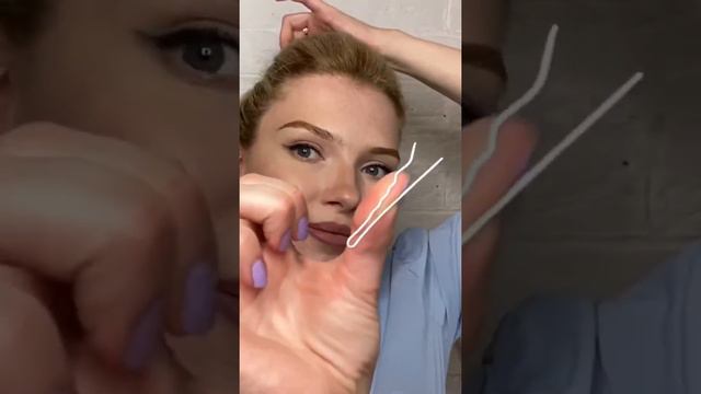 Как сделать идеальный высокий пучок за 1 минуту на самой себе + лайфхак: прикорневой объем 💣💥