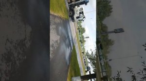 Хотьба на протезе с к/м Симфония и стопой Хайлендер вверх, вниз по ступенькам и через проезжую част