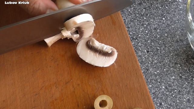 Пицца. Итальянская пицца просто вкусно соус видео рецепт