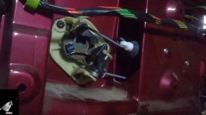 Рамонт дзвярных замкаў Xantia. // Ремонт дверных замков. Снятие ручки стекло подъёмника Xantia.