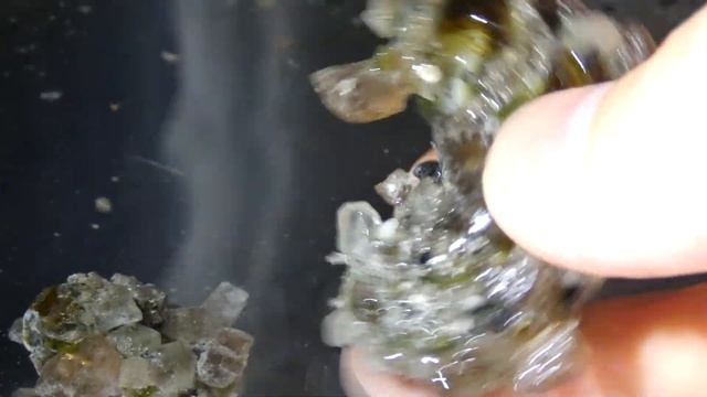 стеклянная крошка сплавленная с природным углём смотреть онлайн