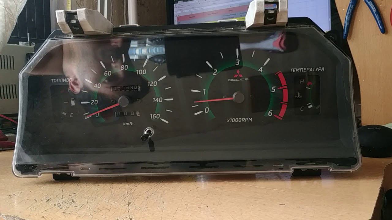 Mitsubishi Delica L300 буханка пересвет приборки смотреть онлайн