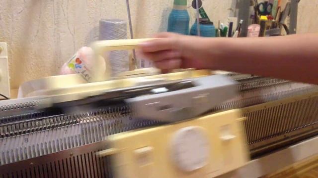 Плед на вязальной машине