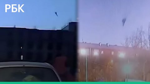 Момент падения Су-30 на жилой дом в Иркутске с разных ракурсов