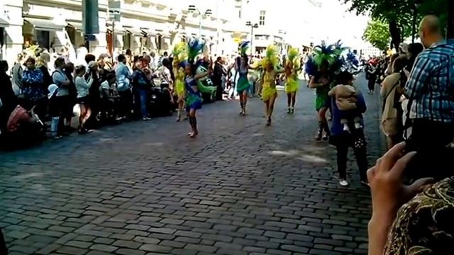 Карнавал самбa в Хельсинки - Helsinki samba carnaval 2014 смотреть онлайн