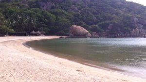 Самый лучший в Нячанге(Пляж на территории Yen Bay Resort