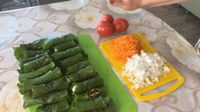 ГОЛУБЦЫ В СВЕКОЛЬНЫХ ЛИСТЬЯХ Если приготовите ОТКАЖИТЕСЬ В ЛЕТНИЙ СЕЗОНОТ КАПУСТНЫХ  ЛИСТЬЕВ