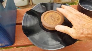 How to upcycle old records into quirky retro bowls using free energy!