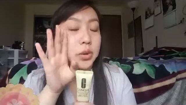 Product Review Time: Clinique Dramatically Different Moisturizing Gel смотреть онлайн