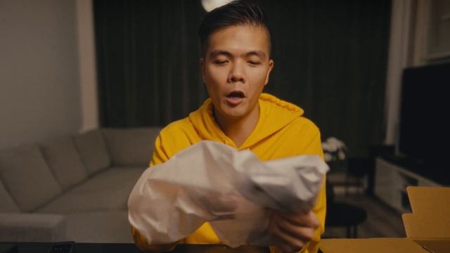 Unboxing The Sony FX6 ! смотреть онлайн