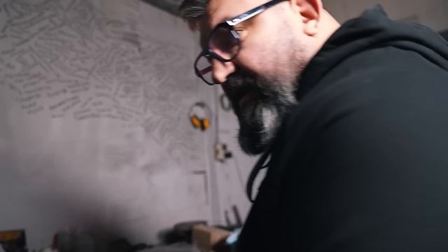 ЖАРИМ СТЕЙК НА РАСКАЛЁННОМ МЕТАЛЛЕ