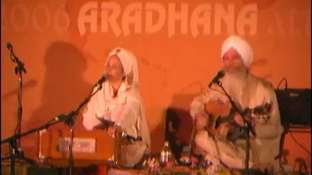 Snatam Kaur and Guru Ganesha Singh смотреть онлайн