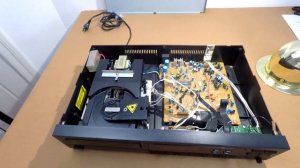 CD проигрыватель DUAL CD 1006 RC