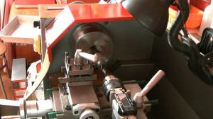 Универсальная оправка для отрезных и модульных фрез, внутренний диаметр 22 мм и 16 мм.