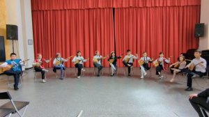 Отчётный концерт в ДМШ3, Ансамбль домбристов