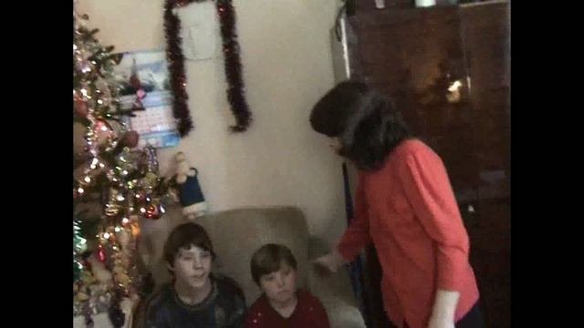 ДЕРЕВНЯ И ДВОР 2008 смотреть онлайн