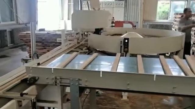 высокоскоростной 4х сторонний станок для малых занотовок с подающей системой