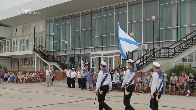 Моряки за рулем и Андреевский флаг: в Тольятти прошел автопробег в день ВМФ смотреть онлайн