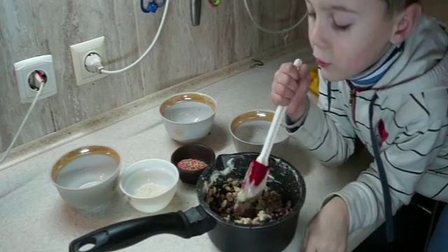 Шоколадная Фабрика | Конфеты с белого шоколада | Chocolate Factory | Sweets with white chocolate смотреть онлайн