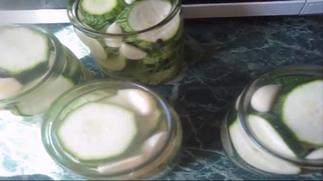 Закатываем на зиму кабачки по рецепту мамы