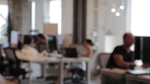 Футаж Люди в офисе Размытие смотреть онлайн