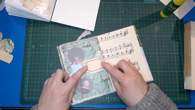 Junk Journal July - flip through of days 9-17, plus creating spreads for days 18 and 19 смотреть онлайн