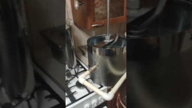 Сахар, дрожжи и вода ч.5 ( отбор голов ) смотреть онлайн