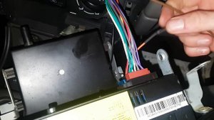 Замена штатной магнитолы Nissan Almera 2001