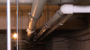 Ремонт сетей водоснабжения и канализации на Металлургов, 49