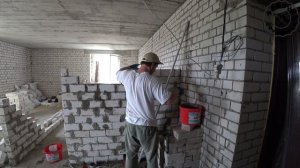 Кирпич на клей для плитки? да!!! вся стена на плиточный клей под лазер