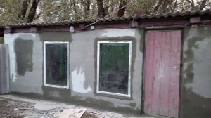 Доделали ремонт в гардеробной. Курятник так же практически готов .