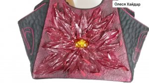 Фрагмент из МК... обработка тканевой атласной сумочки с кожаным цветком водоотталкивающим спреем...