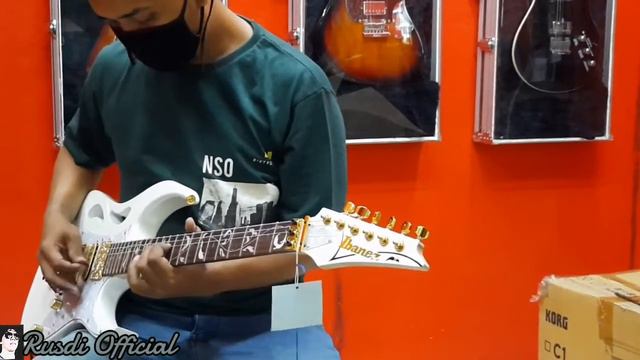 Ibanez PIA 3761 SLW Steve Vai Signature Series Electric Guitar - Demo смотреть онлайн