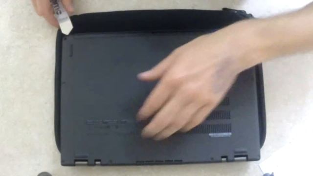 Lenovo Yoga 12 Back Panel Removal Clips смотреть онлайн