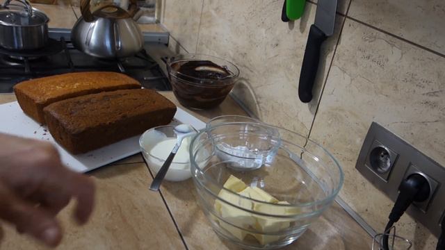 Metrowiec z kremem serowym. Przepis babci jak zrobić pyszne ciasto i dobry krem do metrowca смотреть онлайн