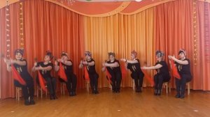 "Ложки по-взрослому". "Я огонь, ты вода" ? танцуют воспитатели
