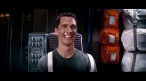 Макконахи смотрит Зеленый слоник (Интерстеллар)