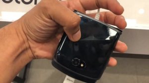 MOTOROLA RAZR 5G 8/256GB POLISHED GRAPHITE- HANDS ON