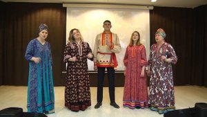 Народная песня "Виноград расцветает"
семейный ансамбль "Добросвет", МАОУ "СОШ № 4". г. Ялуторовск