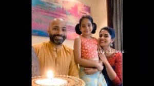 Sonali Kulkarni & Husband with Daughter