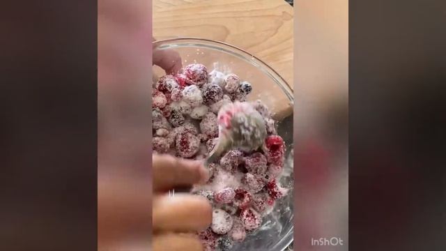 Пирог с ягодами! смотреть онлайн