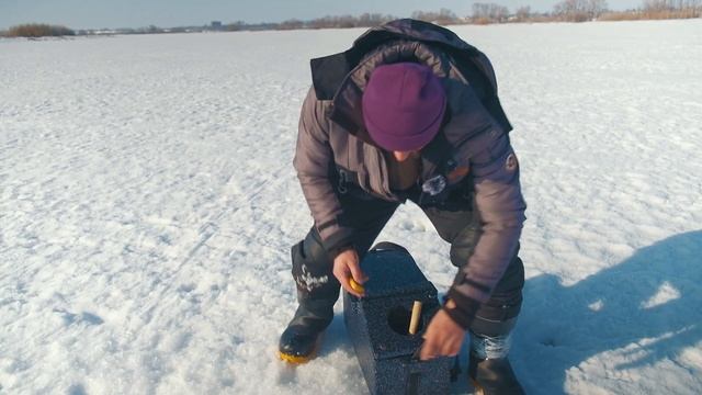 Последний лед 2023! Наловил плотву на мормышку. Зимняя рыбалка или Весенняя рыбалка?